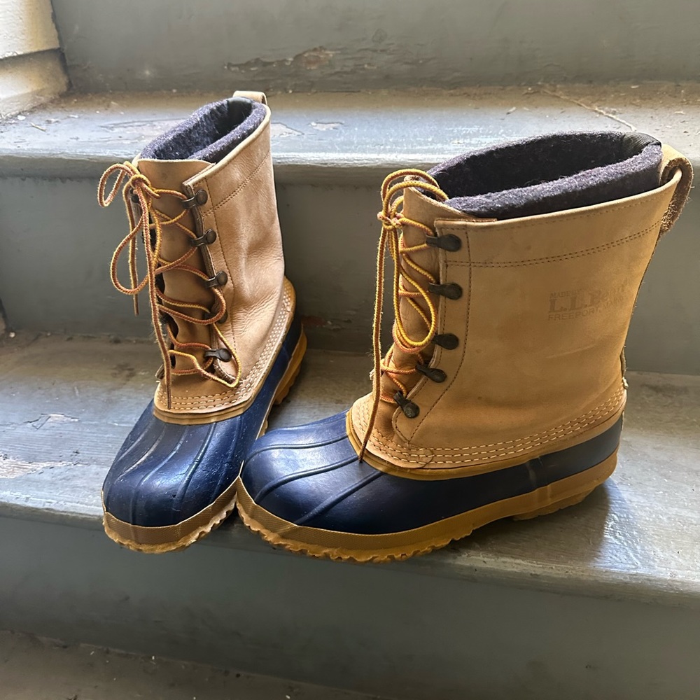LL Bean Men Vintage Duck Boots Suede Leather Maine Hunting Heavy Insulated 8 USA